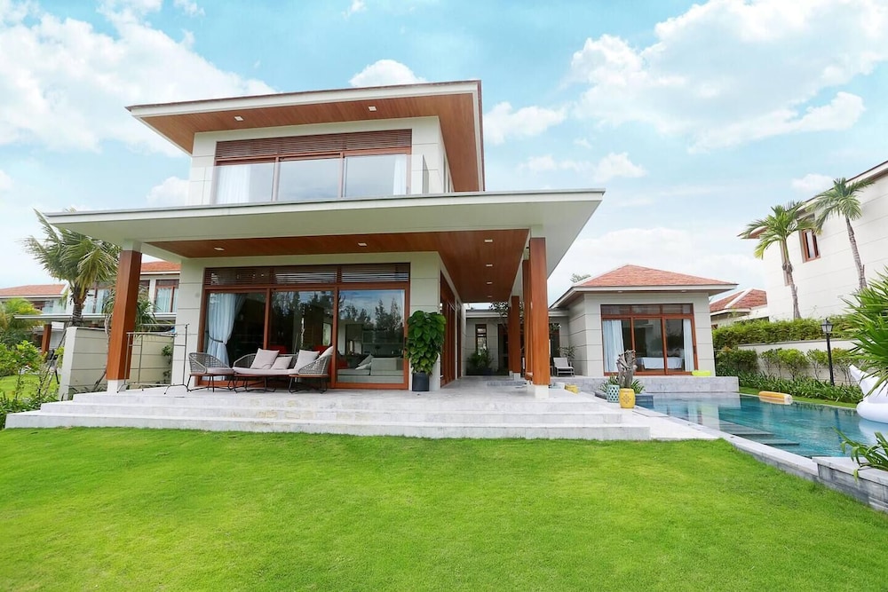 Ocean Villas Beach Resort