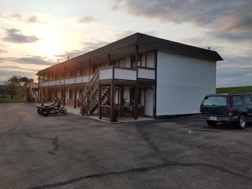 Moorcourt Motel