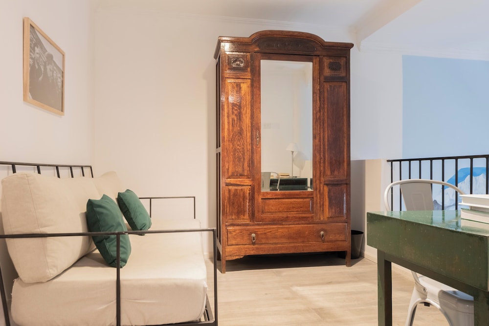 MOT + Villa Thames - Lux House Palermo Soho