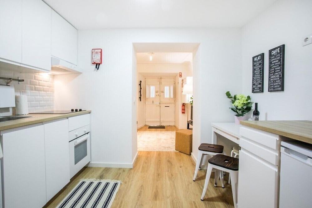 LxWay Apartments Beco do Caldeira view 4