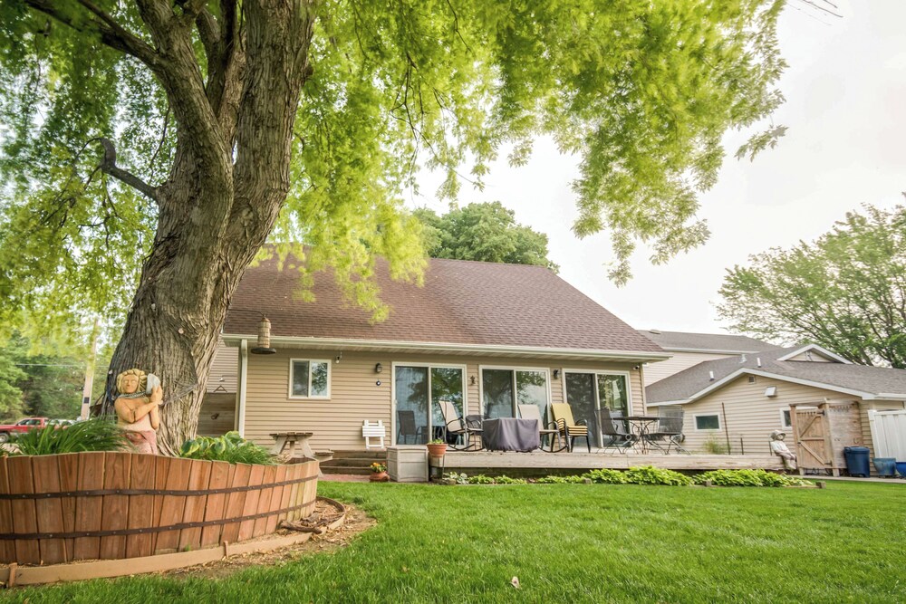 Waterfront Johnson Lake Getaway w/ Fire Pit! view 2