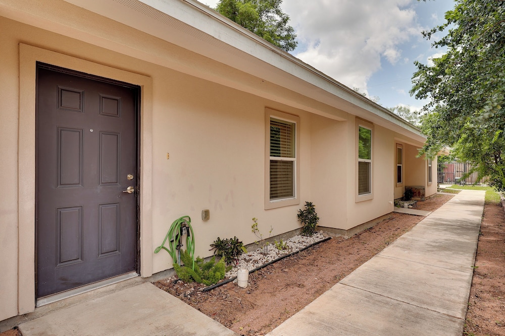 1 Mi to Airport: Mcallen Home w/ Patio!
