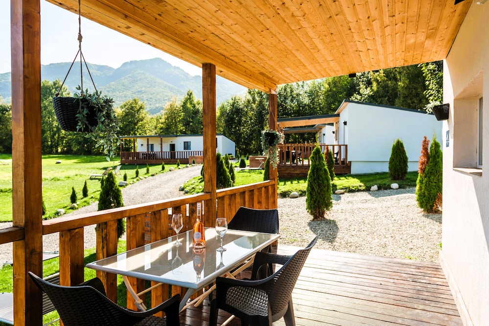 RAI Lodges