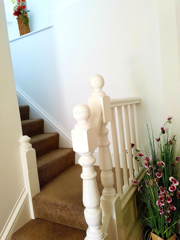 25A Bridge Street view 2