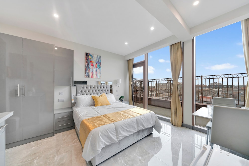 Hotel Studio Apartment in East London