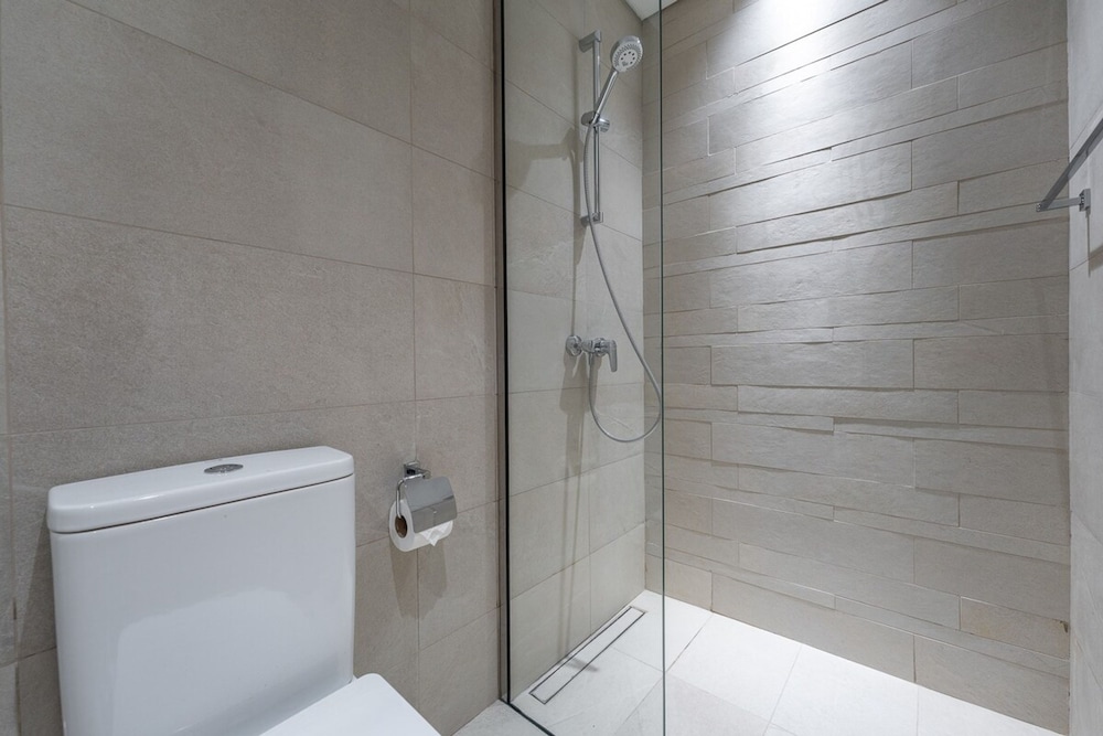 Serene Studio Apartment at Azizi Riviera Near to Burj Khalifa