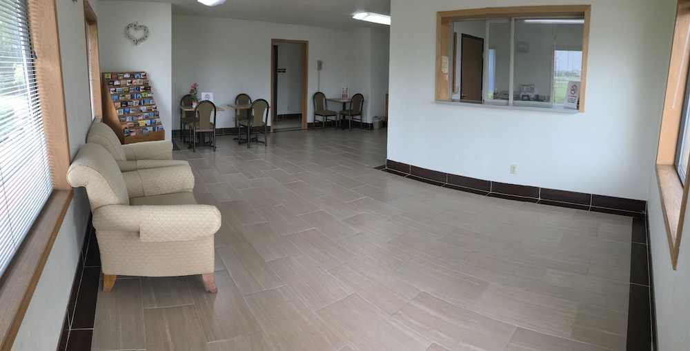 Muncie Vacations - Anderson Chesterfield Travel Inn - Property Image 2