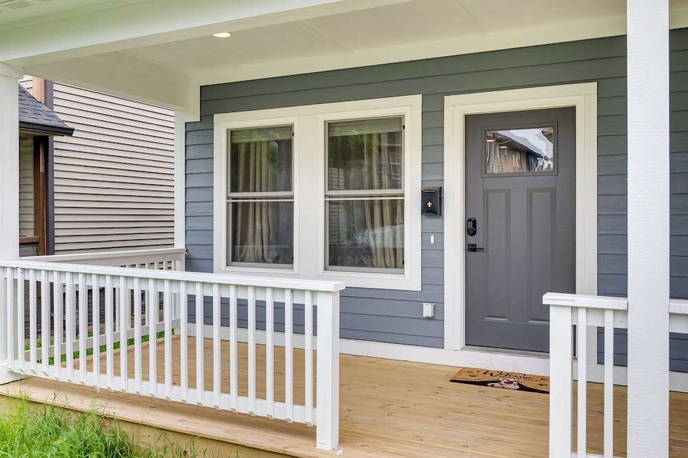 Central Indy Retreat In Walkable Location!