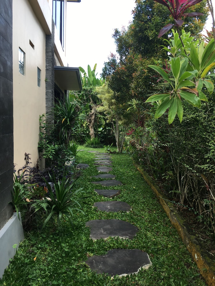 Widi Agung Villa
