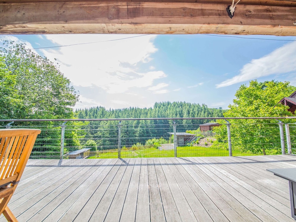 Holiday Home With a Terrace in Warisy