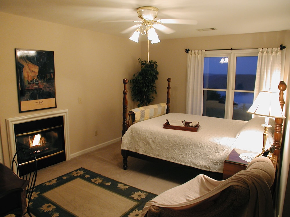 Monterey Vacations - Garden Inn Bed  Breakfast at Bee Rock - Property Image 28