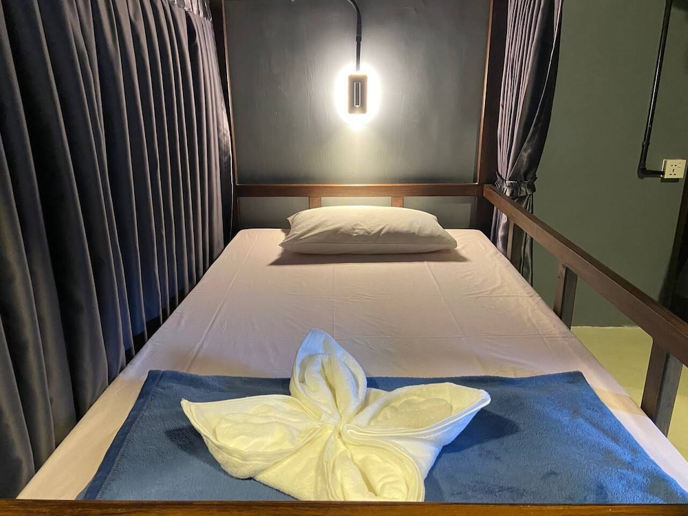 River Nest Hostel