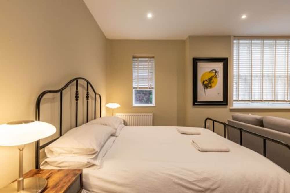 Host Stay Cromer Town Apartment 1 view 3