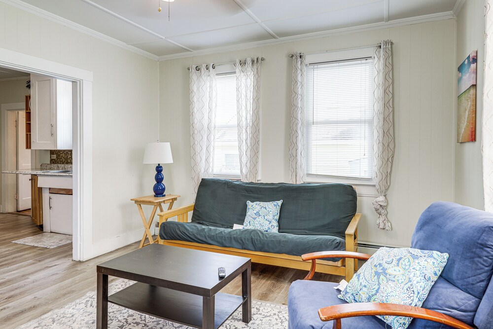 Walk to Pier & Ocean: Apt in Old Orchard Beach!