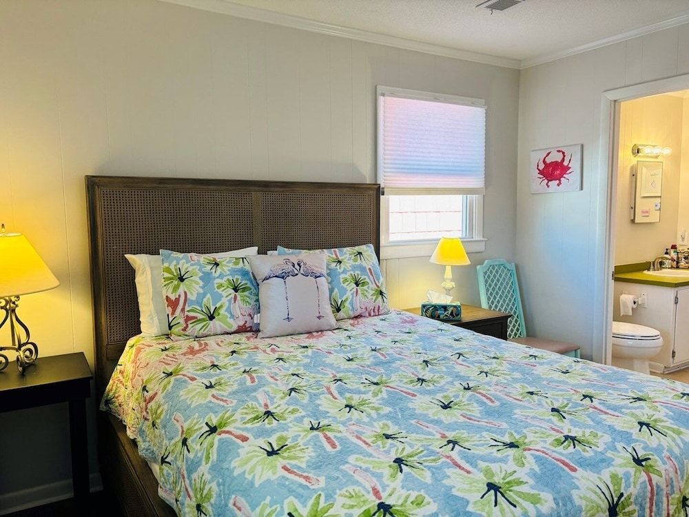 Lime Inn 4 Bedroom Home by RedAwning view 2