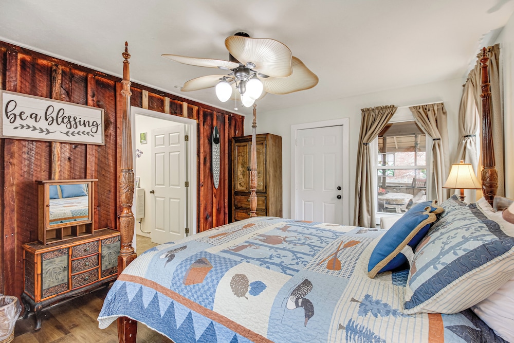 Kayak & Fish: Little River Canyon Lakefront Cabin