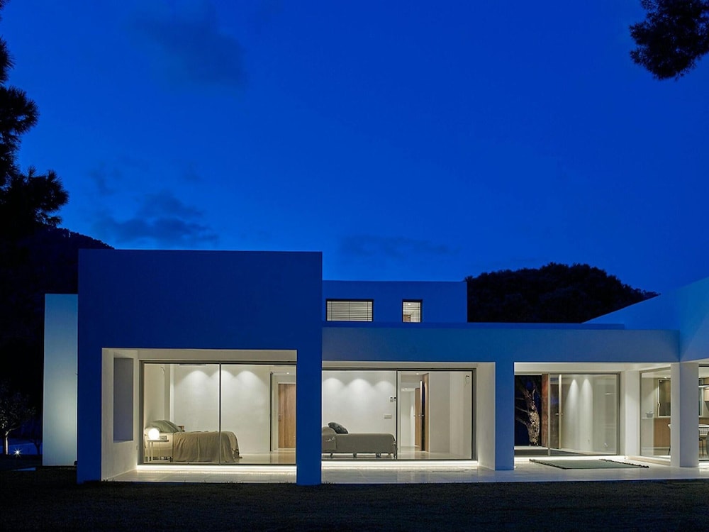 Holiday Home With Stylish Interiors