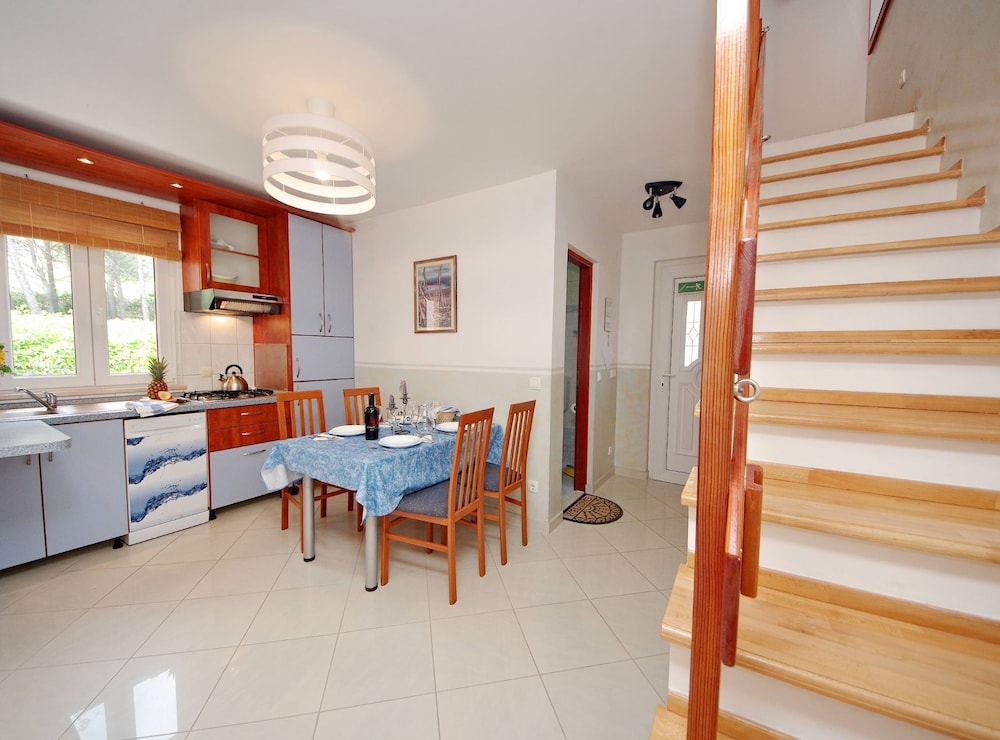 Seafront Apartments Deveron
