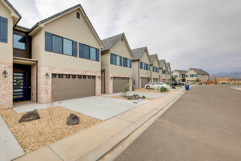 Modern Santa Clara Vacation Rental w/ Patio