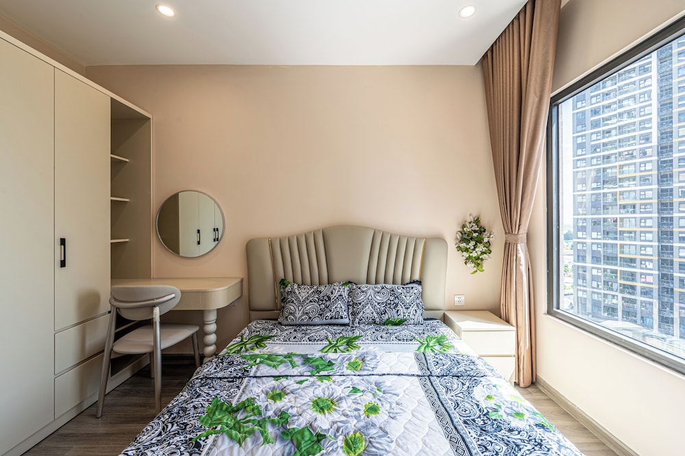 LA Nest 1BR River View Near Vincom
