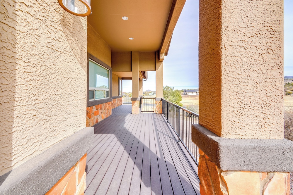 Winter Haven w/ Mtn Views in Prescott Valley