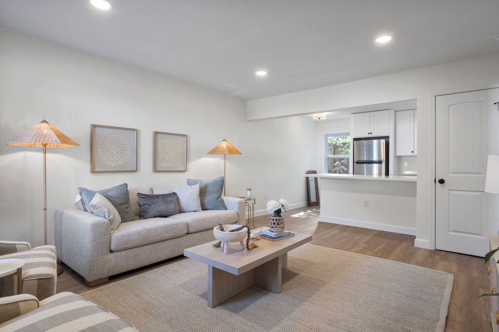 Porter Condos