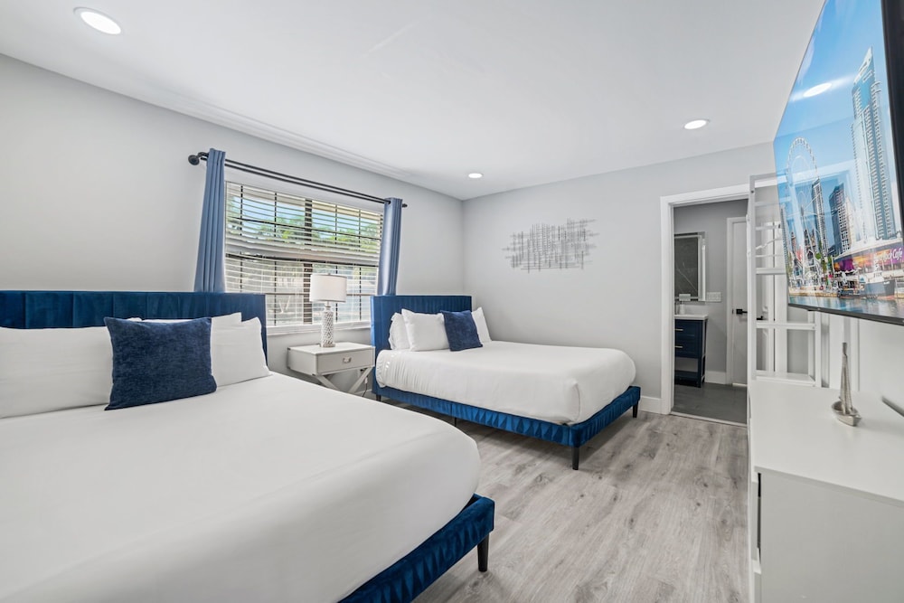 Spacious 6BR Beach Getaway w/ Heated Pool