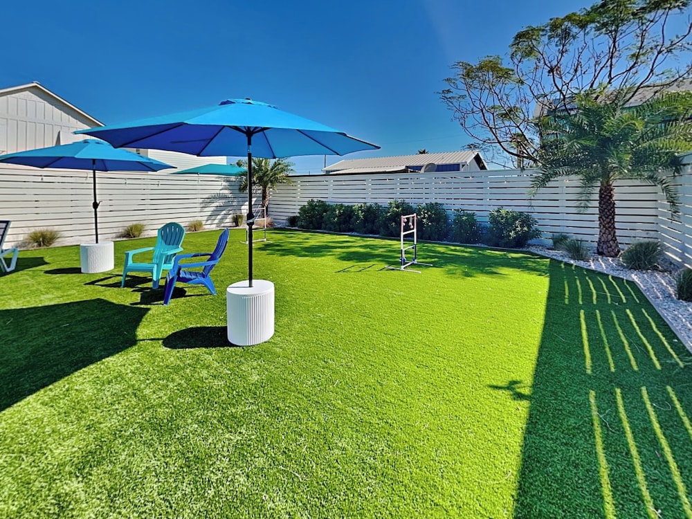 Glory Daze by Silver Sands Vacation Rentals