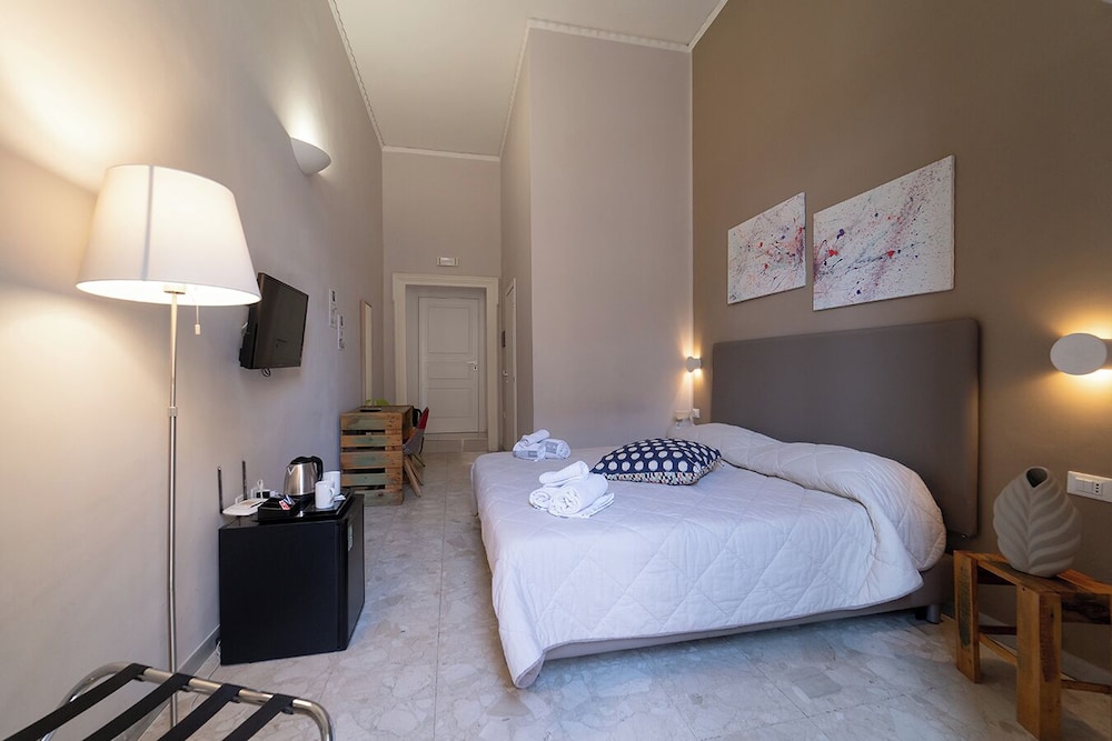 P.C. BOUTIQUE H. CASTEL NUOVO by ClaPa Group Dislocated Hospitality