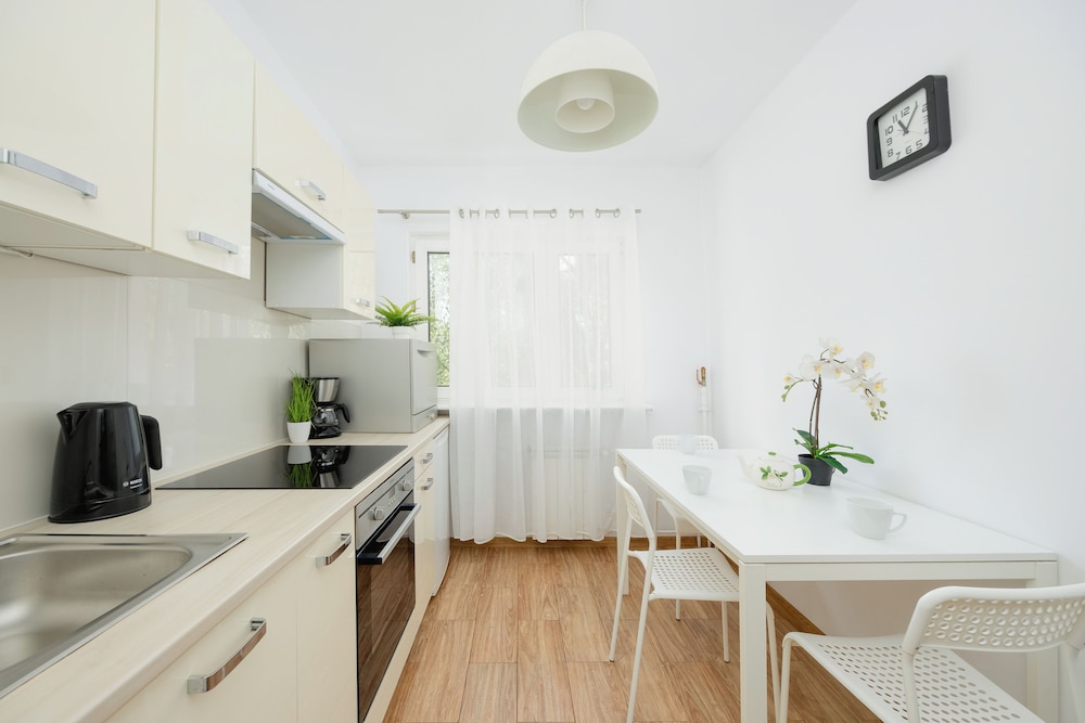 Apartment Business Center by Renters view 5