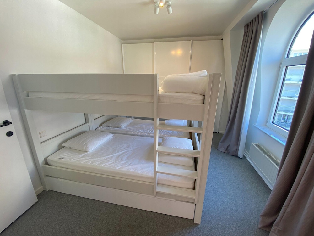 Apartment in Duinbergen Near the Beach