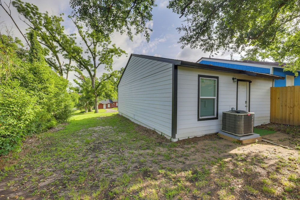 Near Dtwn & Universities: Central Tallahassee Apt!