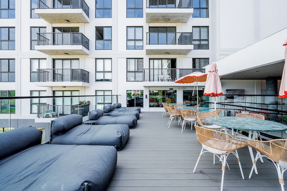 Centriqo by Wynwood house