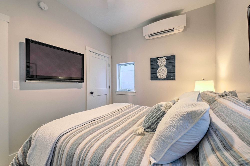 Portland Vacations - Spacious Portland Home: Walk Downtown! - Property Image 27