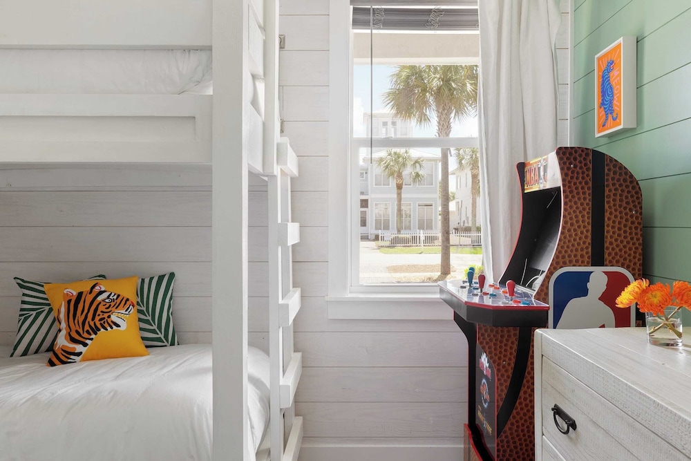Villa Near Beach w/ Pool & Outdoor Dining Bohemian Beach Retreat by Avantstay