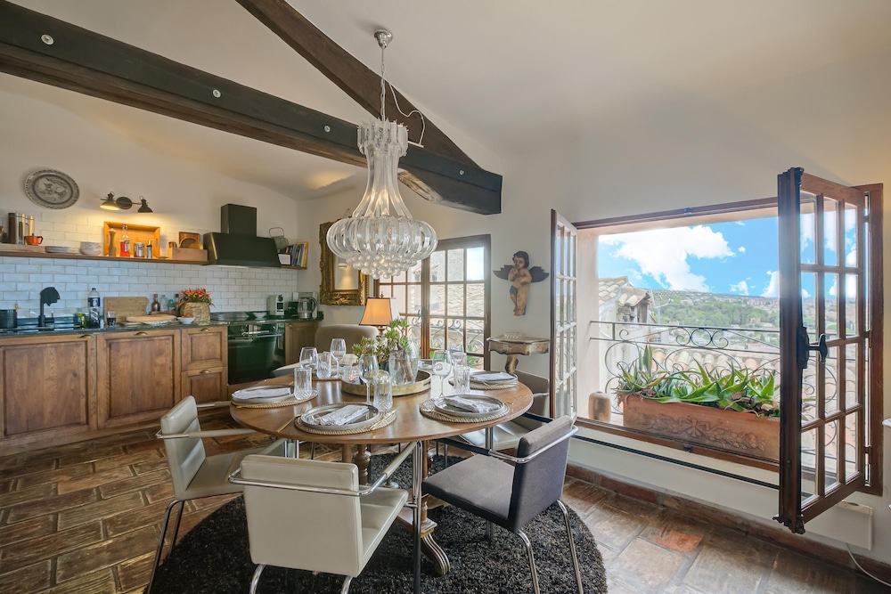 Maison Sans Delai in Cagnes sur Mer