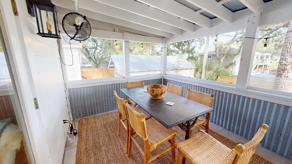 16 6th Avenue by Tybee Vacation Rentals