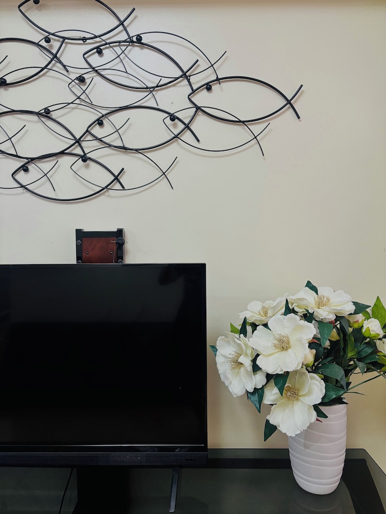 Charming Iloilo City Condo for Rent - Entire House