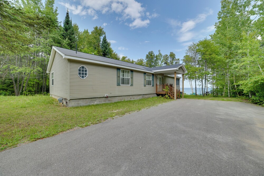 Cheboygan Getaway w/ Fire Pit & Lake Access!