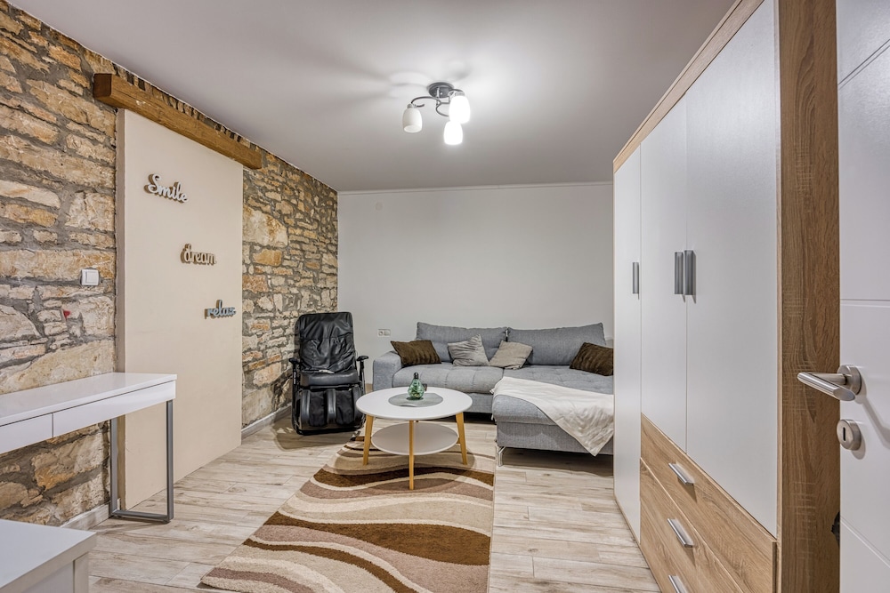 Apartment Alice - close to Pula centre
