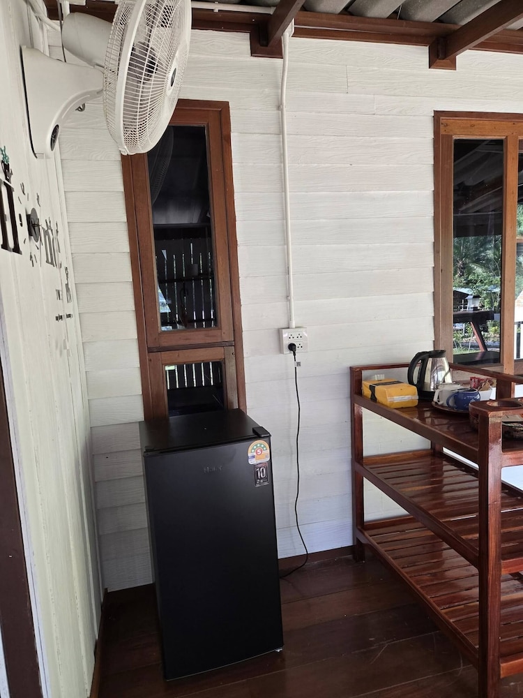 Peaceful Mountain Retreat in Ao Luek Tai