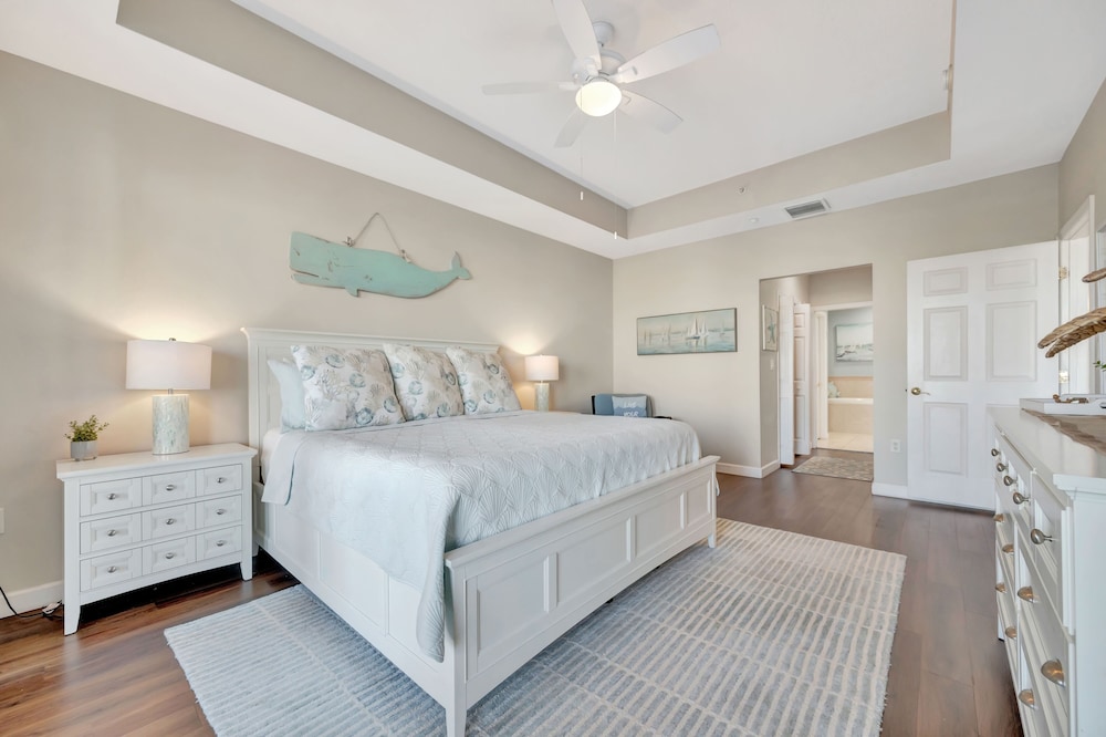 Harborview Grande Condominium