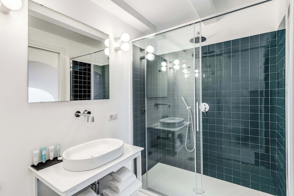 Giulia 2 Villa Apartment Shared Pool Sea Views