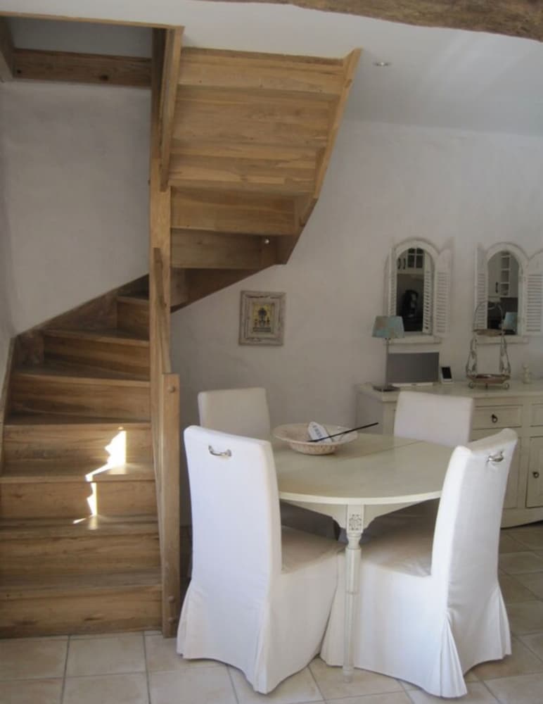 Cottage in Pyrenees With Pool & Golf