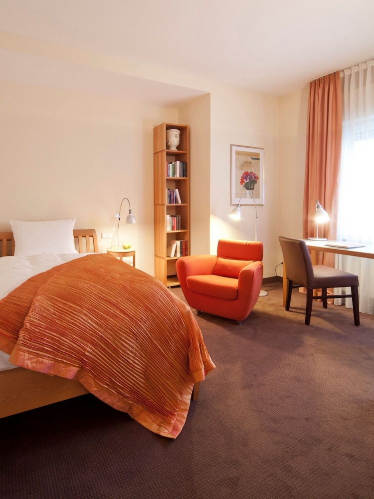 Frankfurt Vacations - Hotel Villa Orange - Property Image 31