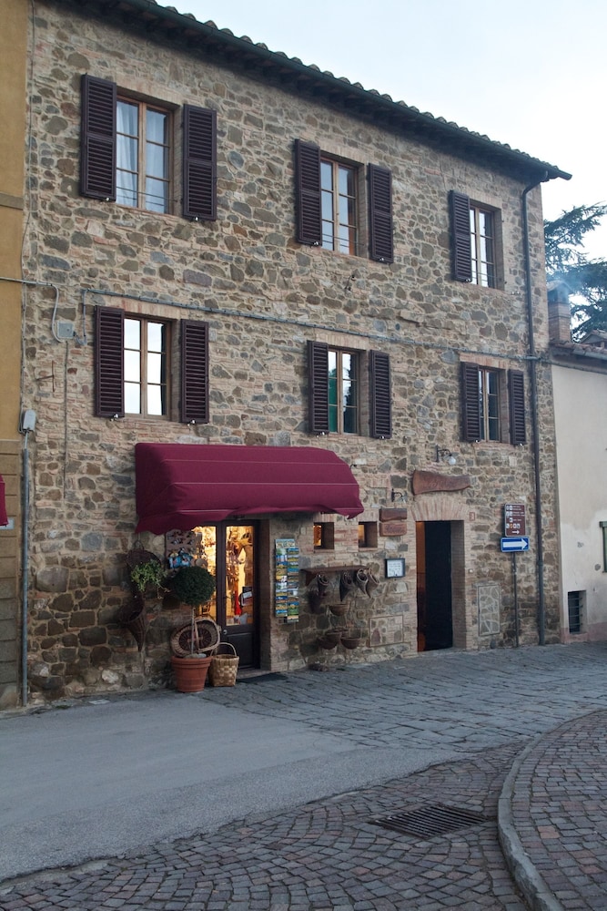Hotel Il Rifugio d'Altri Tempi - Image 1