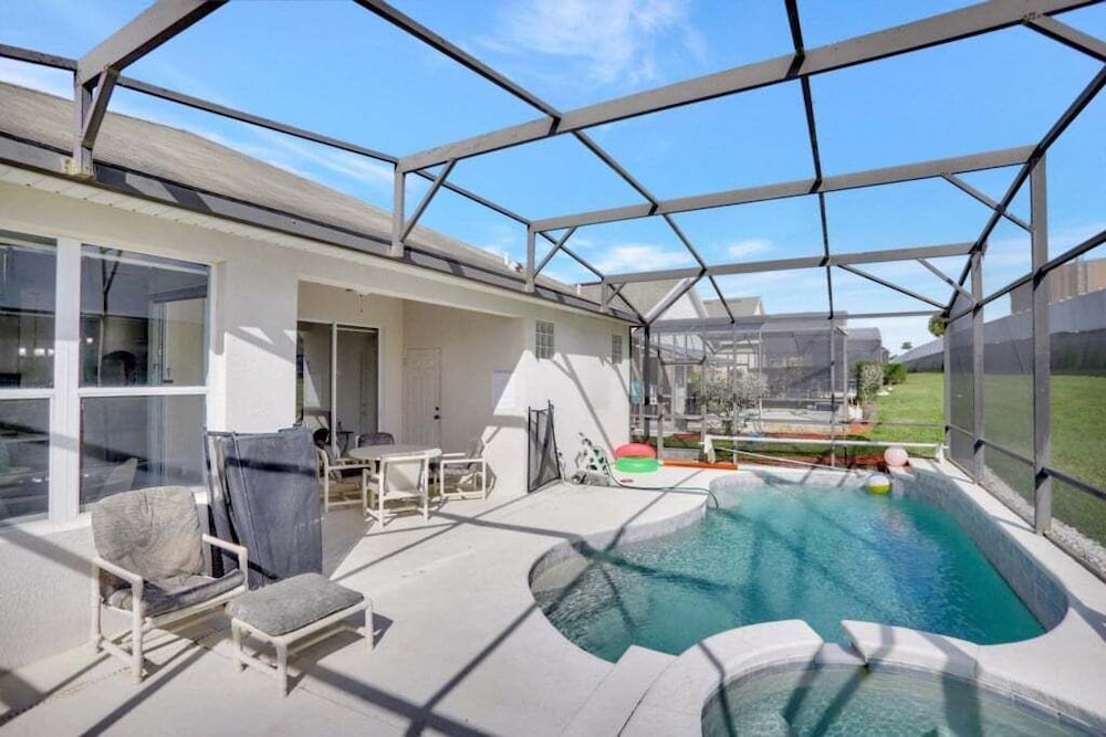 Luxury Windsor Palms Villa W/ Pool Near Disney! 4 Bedroom Villa