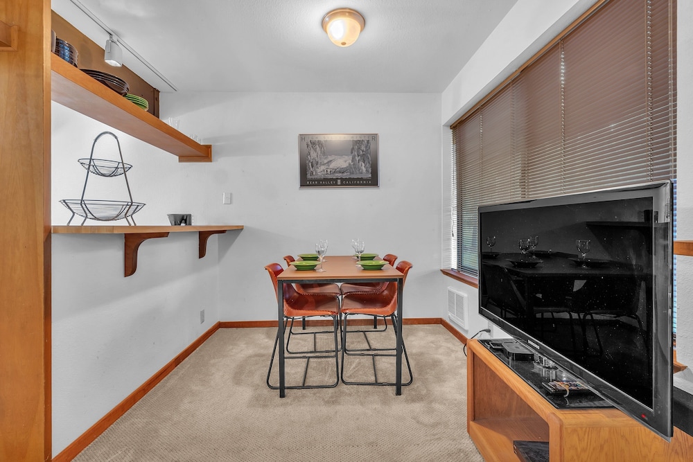 Cozy Condo With Fireplace - Tamarack #3 1 Bedroom Condo by Bear Valley Vacation Rentals