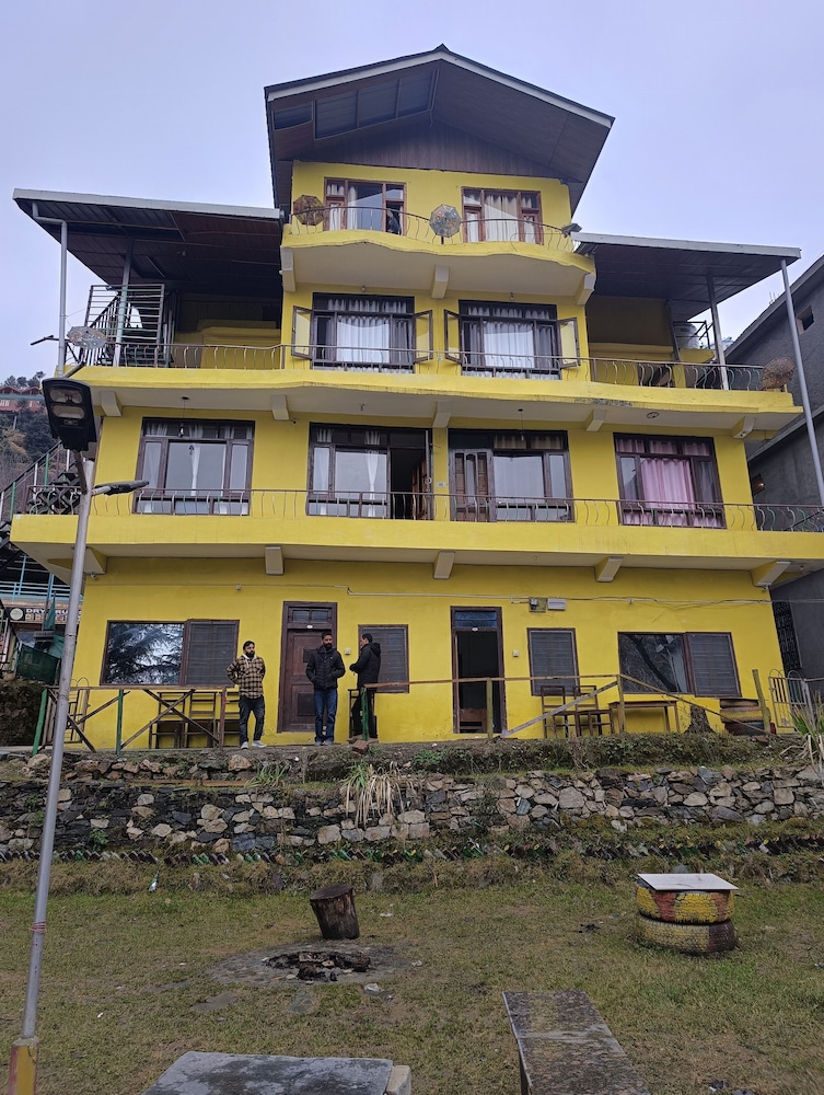 Undiscovered Mountains Hotel