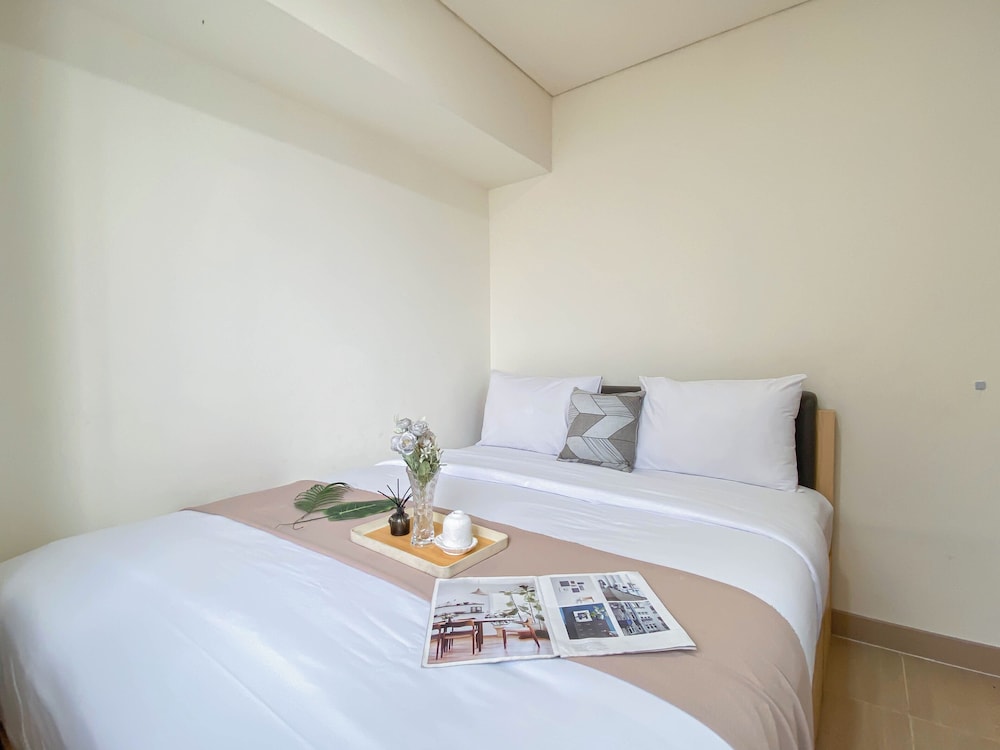 Spacious And Good 3Br At Meikarta Apartment